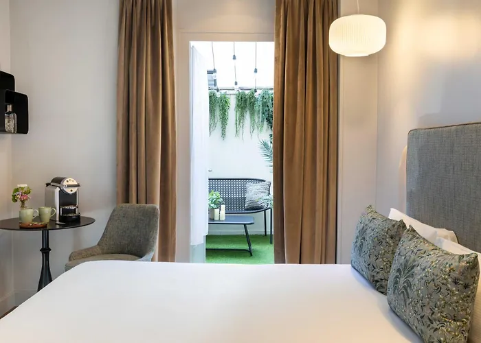 Hôtel Eiffel Saint Charles