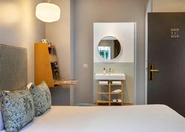 Hôtel Eiffel Saint Charles
